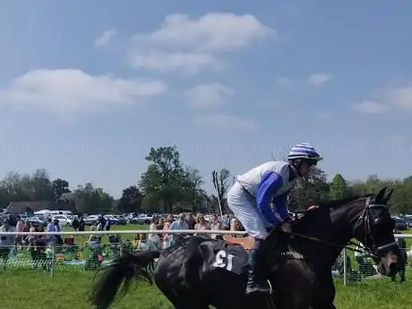 Photo de Peper Harow Point to Point