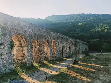 Ansignan aqueduct
