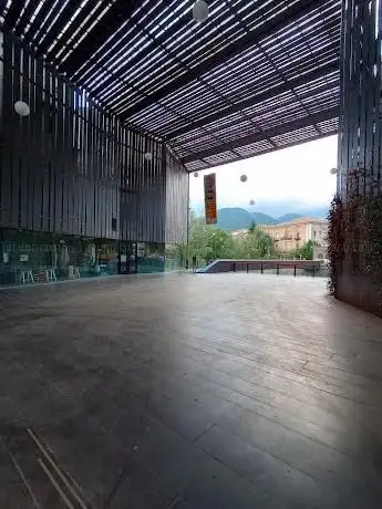Photo de Plaça de la Lira