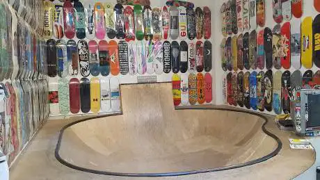 Lockwood Skateshop: Hardgoods