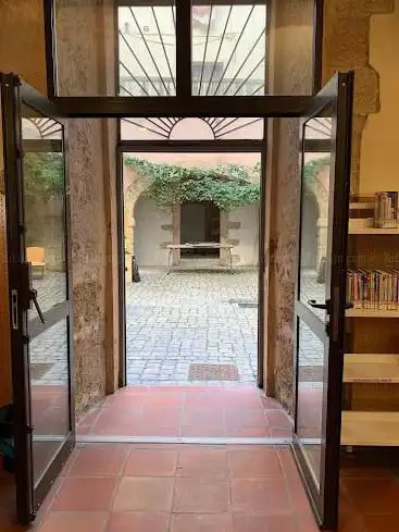 Photo de Library Du Panier