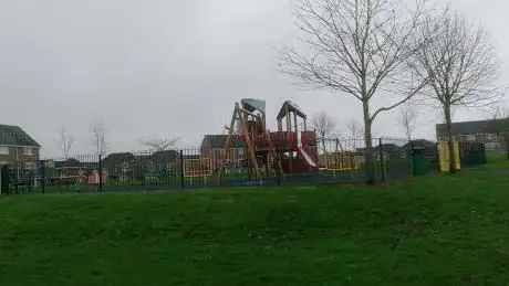 Photo de Burghfield Walk Recreation Ground
