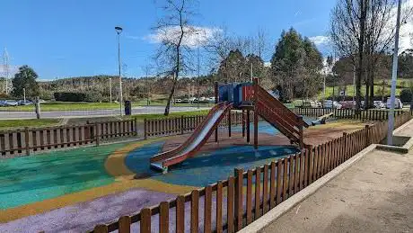 Parque Infantil Ribeira Sacra Novo Mesoiro