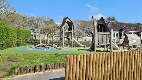 Parc Howard Play Area