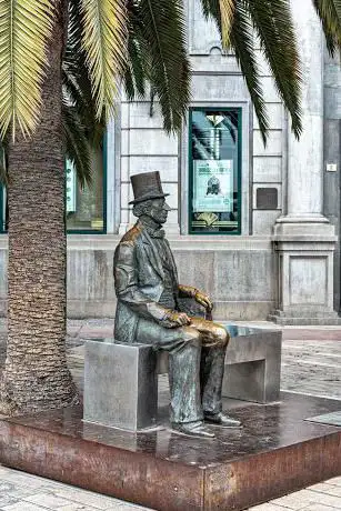 Photo de Estatua a Hans Christian Andersen