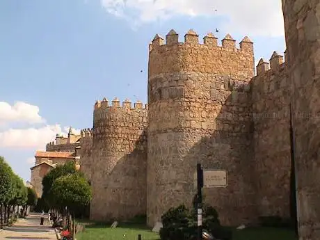 Photo de Arco del Mariscal