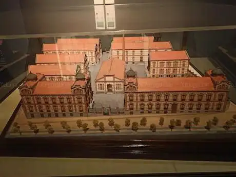 Photo de Museo de farmacia militar