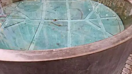 Runder Brunnen