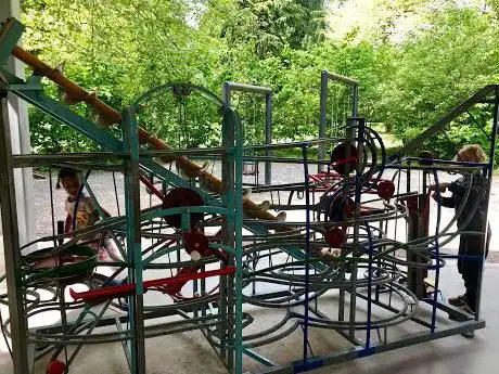 Kugelbahn by Stefan Grünenfelder