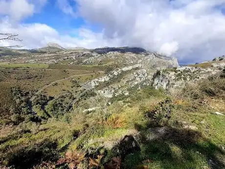 Photo de Collados del Asón Natural Park