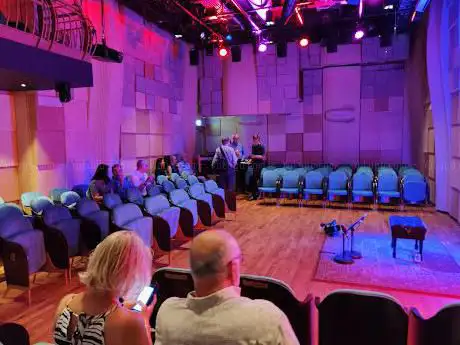 Photo de World Heart Beat Embassy Gardens - cafe concert venue and music academy