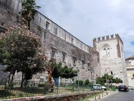 Photo de Castello delle Pietre o dei Principi Normanni