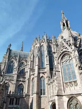 Église Saint-Pierre et Saint-Paul