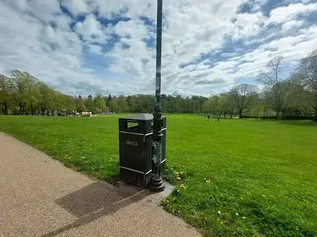 Photo de Big quarry bin