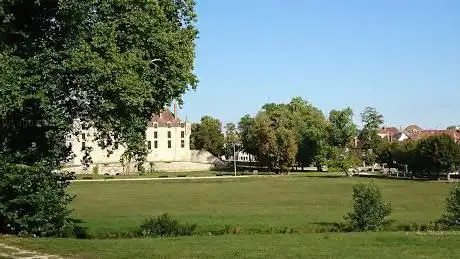 Parc du Château de Vendeuvre-sur-Barse