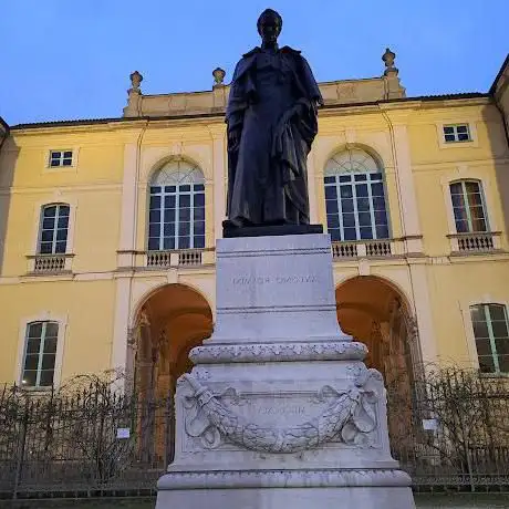 Monumento a Giuseppe Sirtori