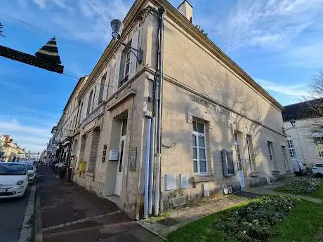 Photo de Chantilly Tourist Office