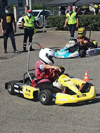 Photo de Campo Sportivo Comunale polisportiva urago d'oglio