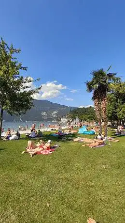 Photo de Spiaggia Pini