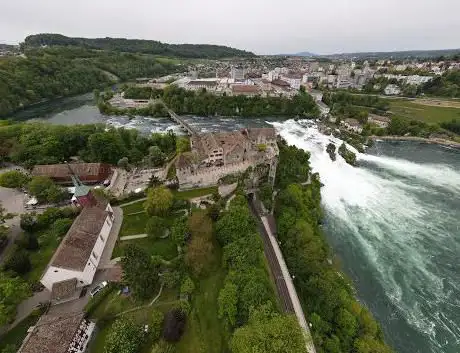 Photo de Rheinfallweg