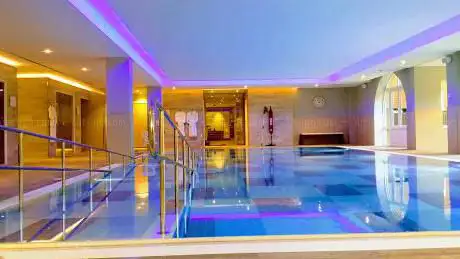 Photo de Richmond Villages Witney Wellness Spa
