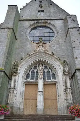 Photo de Collegiale Notre Dame