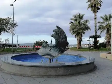 Fontana “Le misure il cieloâ€