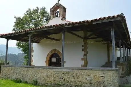 Photo de Ermita de la Virgen de ArmatÃ­a