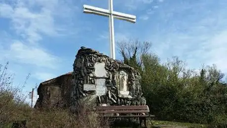 Photo de Croce di vetta del Monte San Giorgio