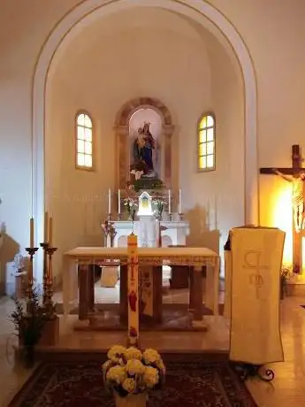 Photo de Church of Saint Mary Help of Christians