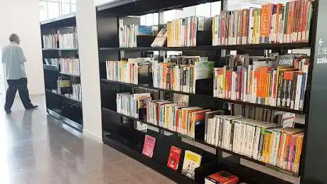 Photo de Biblioteca Ramon Fernà ndez Jurado