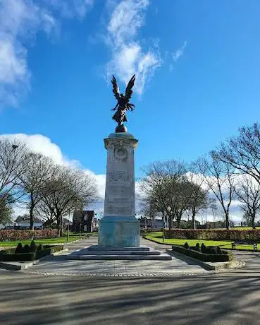 Photo de West Bromwich War Memorial