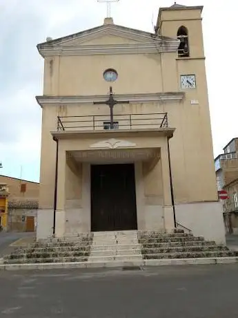 Photo de Church of the Holy Cross
