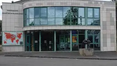 Centre Culturel Ipoustéguy