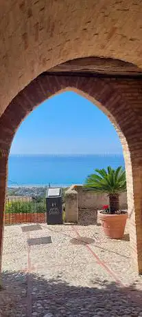 Photo de Belvedere Di Montepagano