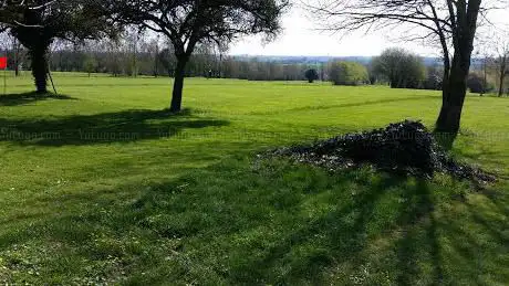 Photo de Swin Golf Quelaines