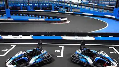 Photo de OnlyKart Lyon - Karting Électrique Indoor - Karting Thermique Outdoor - Bowling - Ski indoor - Réalité Virtuelle - Séminaire