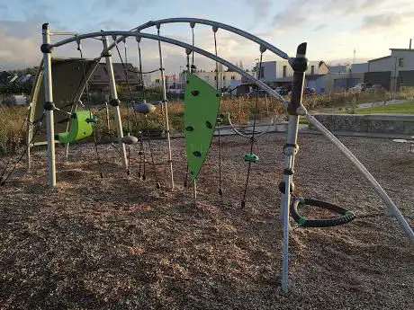 Aire de jeux acrobatique