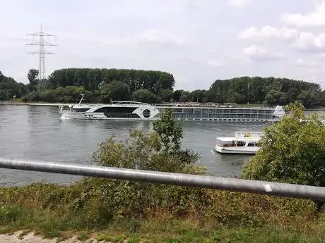 Anleger Bornheim-Widdig // WEISBARTH FAHRGASTSCHIFF