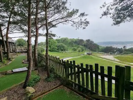 Photo de Alpine Adventure Golf