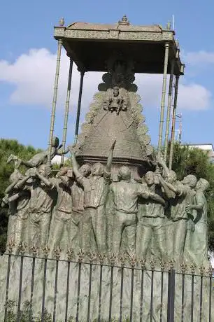 Photo de Monumento a las Hermandades del RocÃ­o