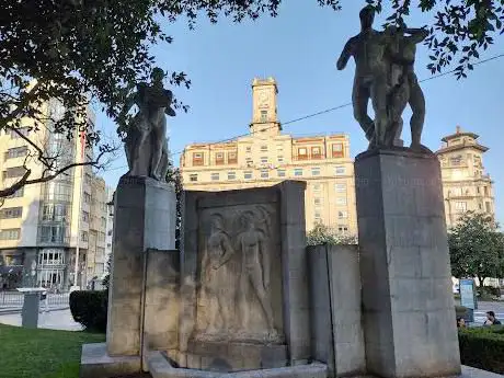 Photo de Memorial to José Tartiere
