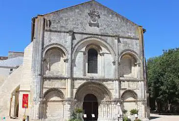 Église Saint-Pallais de Saintes