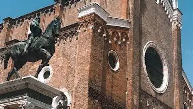 Photo de Basilica dei Santi Giovanni e Paolo