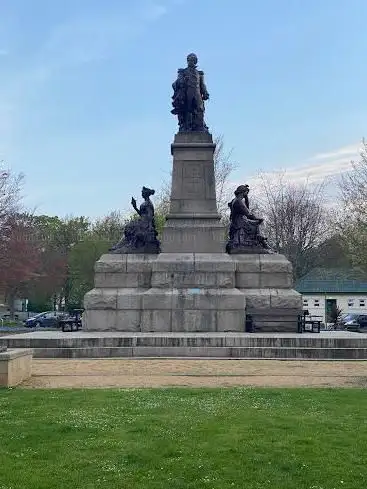 Photo de General Don Monument