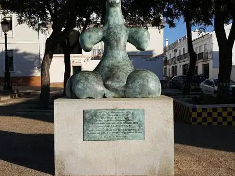 Photo de Escultura del Ãdolo de Tara (Museo al aire libre Moguer EScultura)