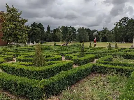 Photo de South Hill Park: Italian Ornamental Garden