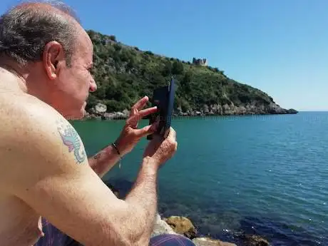 Photo de Scogliera di Scauri