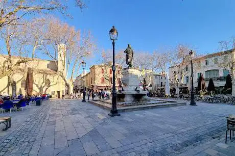 Photo de Place Saint Louis