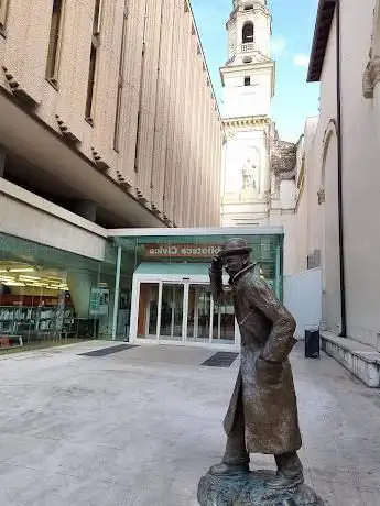Statua di Emilio Salgari